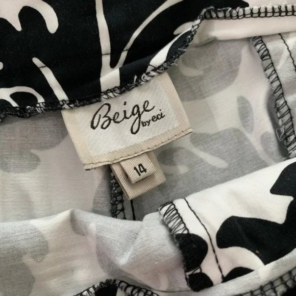 Black and White Pants - Picture 2 of 4